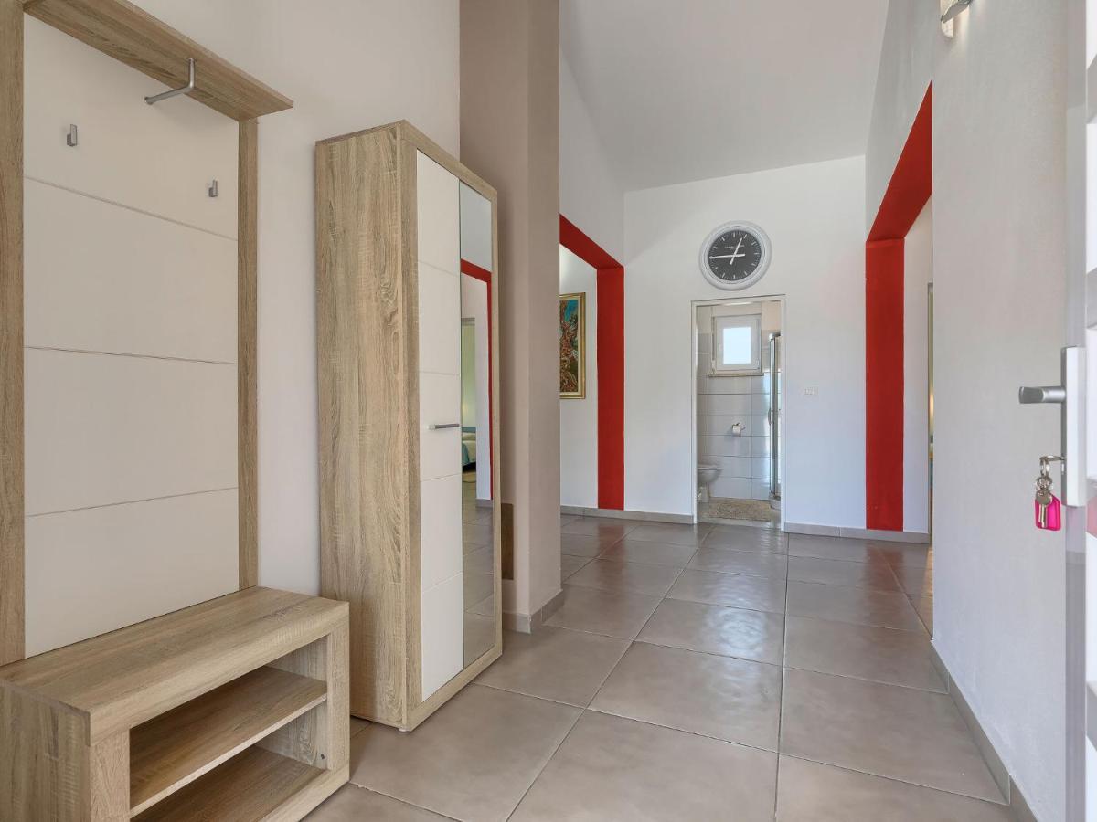 Holiday Home Goldi - Voj512 By Interhome Mednjan Exterior foto