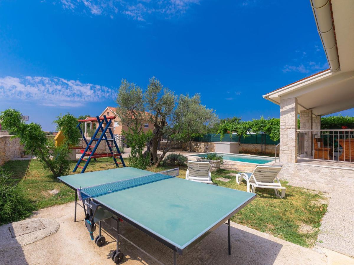 Holiday Home Goldi - Voj512 By Interhome Mednjan Exterior foto