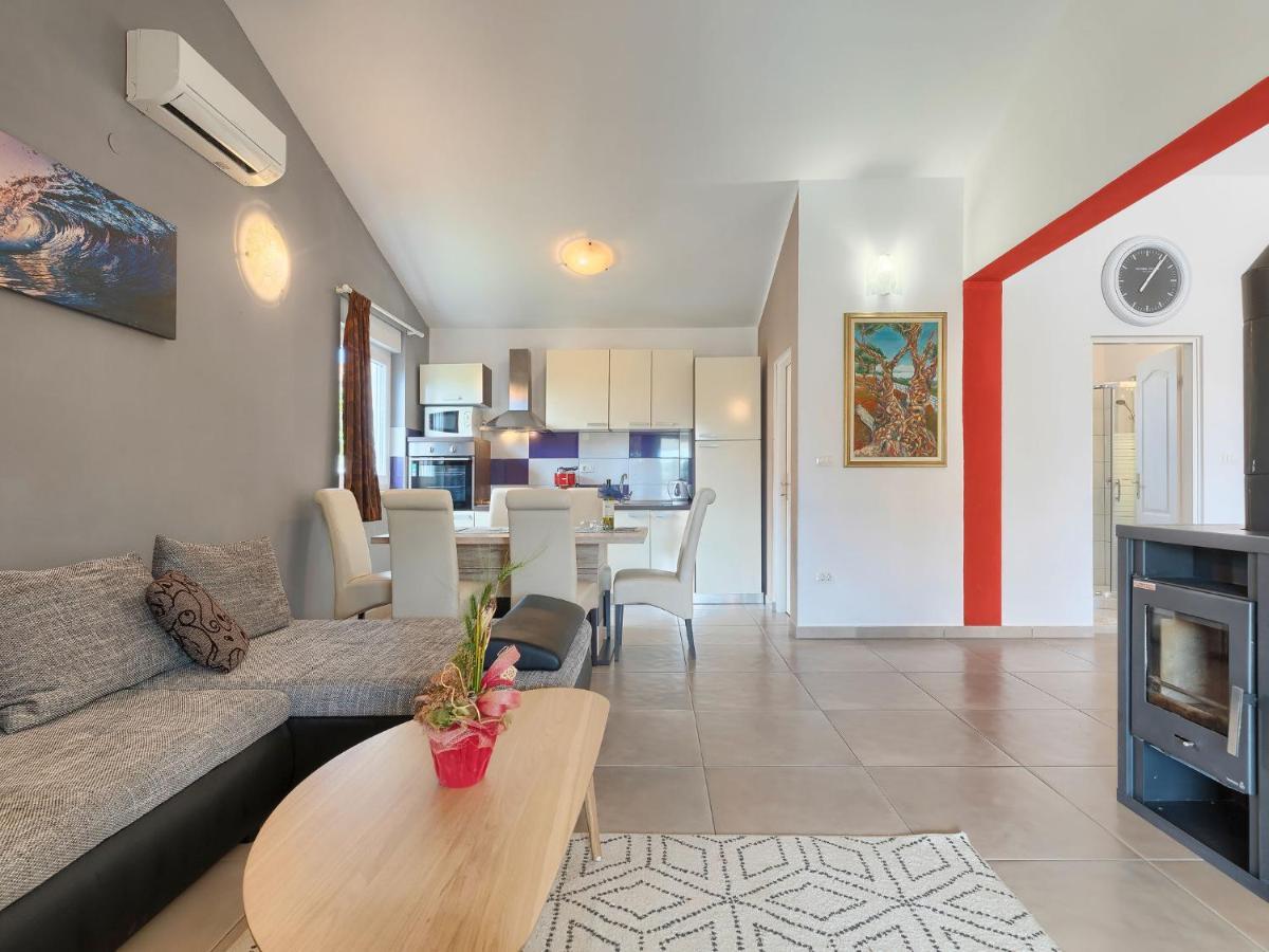 Holiday Home Goldi - Voj512 By Interhome Mednjan Exterior foto